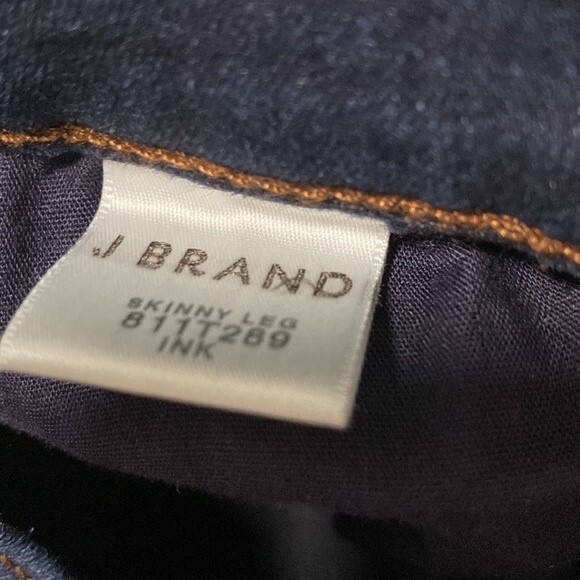J Brand dark wash skinny jeans.  Size 29 - Picture 3 of 6
